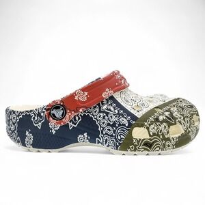 Crocs Classic Bandana Printed Clog Womens 7 /Mens 5 Americana Red White Blue NEW
